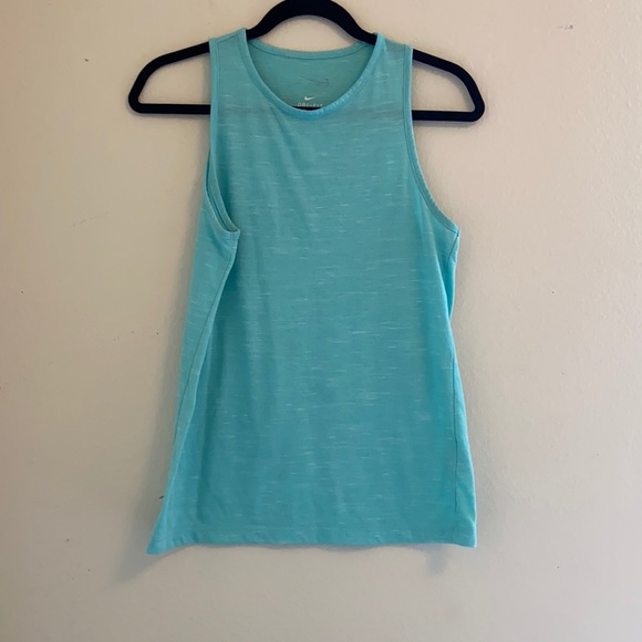 Nike Woman's Drifit Tank top size S - Picture 1 of 4